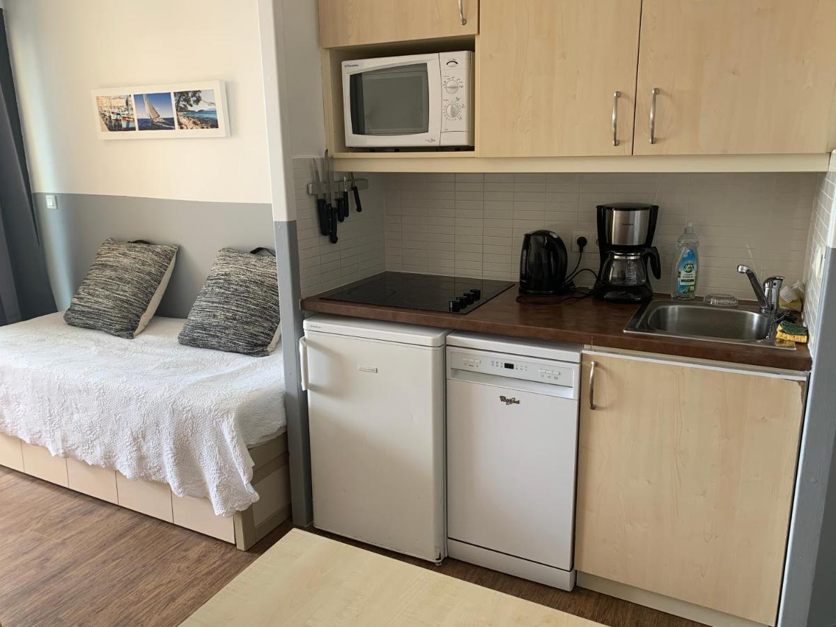 Appartement Grimaud Bord De Mer Bagian luar foto