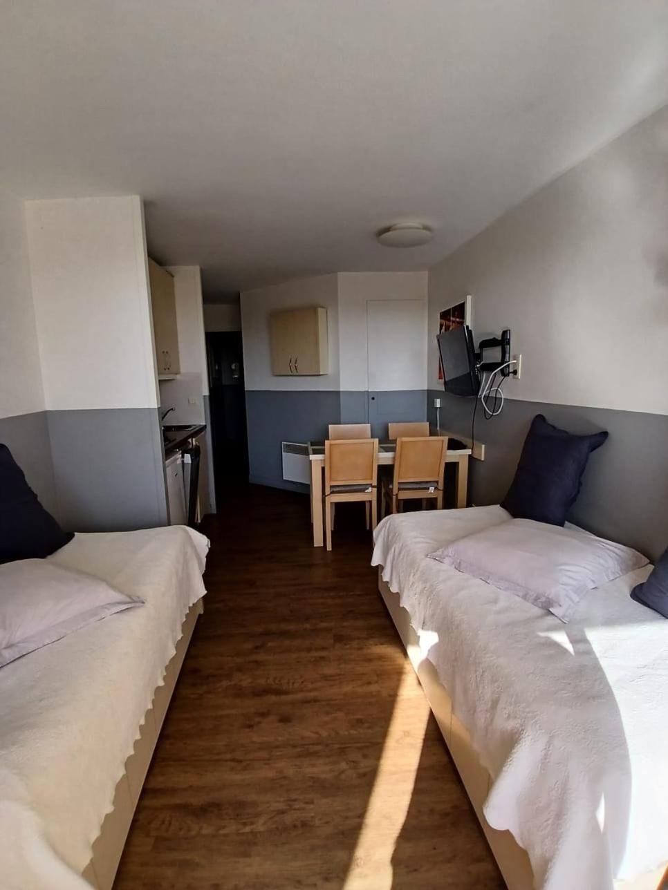 Appartement Grimaud Bord De Mer Bagian luar foto