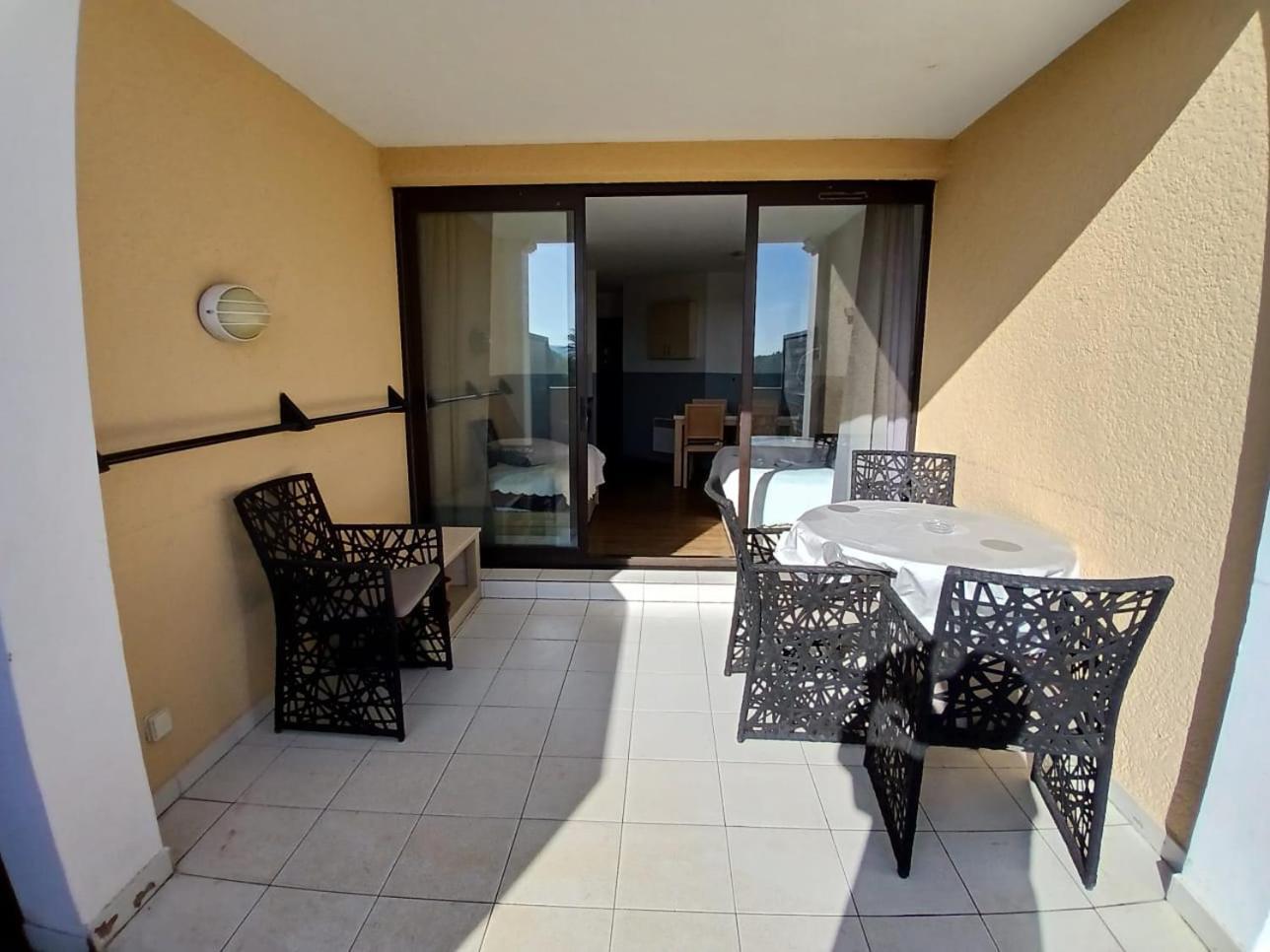 Appartement Grimaud Bord De Mer Bagian luar foto
